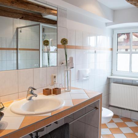 Goldgemaeuer Appartements Ochsenfurt Rum bild