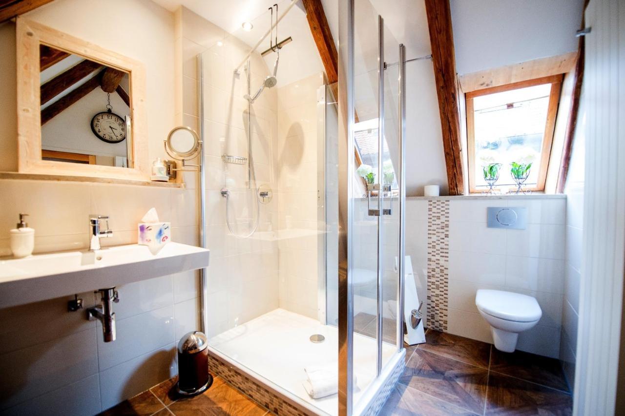 Goldgemaeuer Appartements Ochsenfurt Rum bild